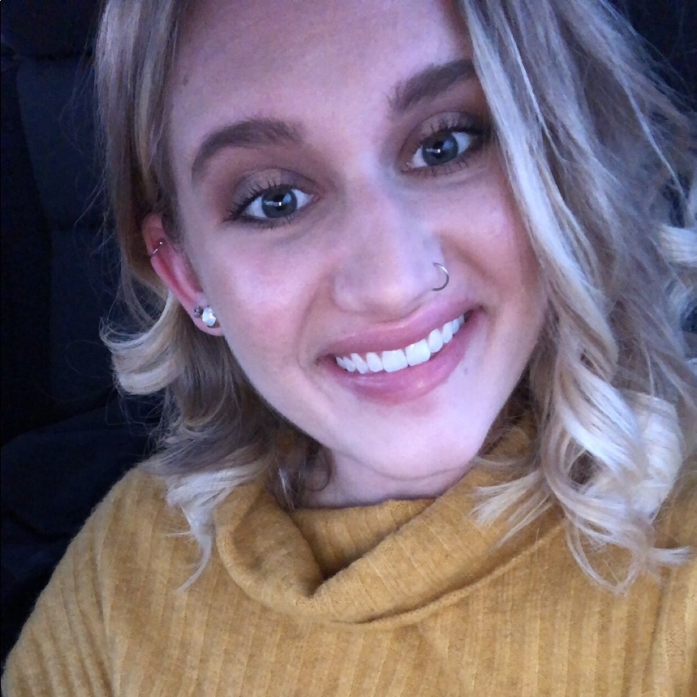 Meet your Posher, Haley